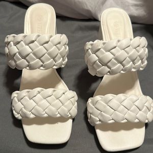 Braided block heel